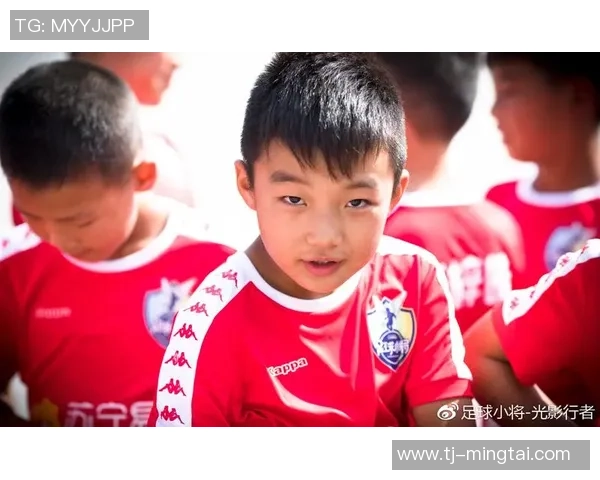 球星视角下的中国足球少林寺：从技战术到精神修炼的全方位探讨